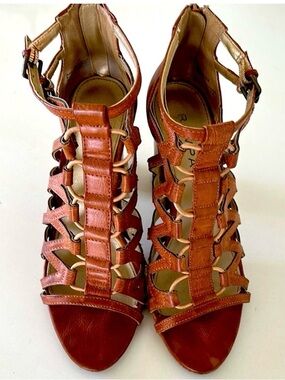 Rampage Rust Brown Strappy Gladiator Sandals
